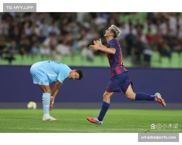 巴萨官方宣布：加维右膝伤势恢复良好，已参加部分合练